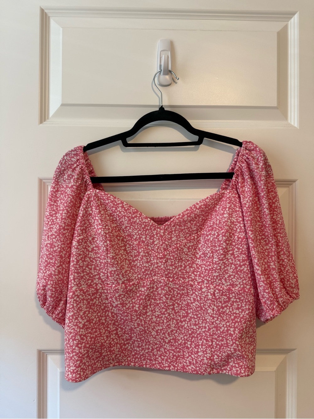 Abercrombie Pink Floral Puff-Sleeve Crop Top